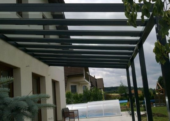 Dárkový poukaz od Ježíška na hliníkové pergoly