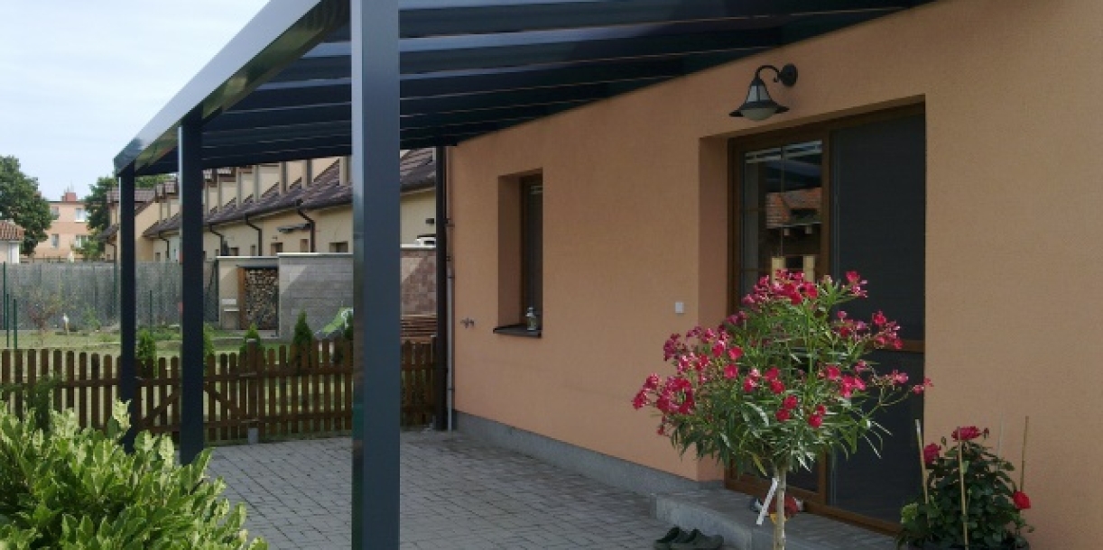 Podzimní kouzlo na zahradě? Splní ho hliníková pergola