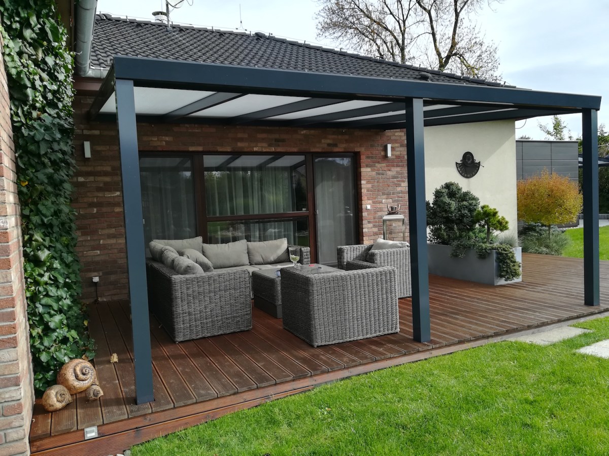 Hliníková pergola antracit RAL 7016 600 x 250 cm provedení PROFI