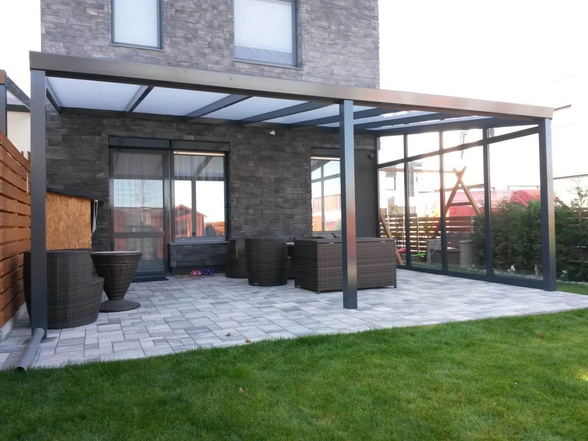 Hliníková pergola antracit RAL 7016 600 x 300 cm provedení PROFI