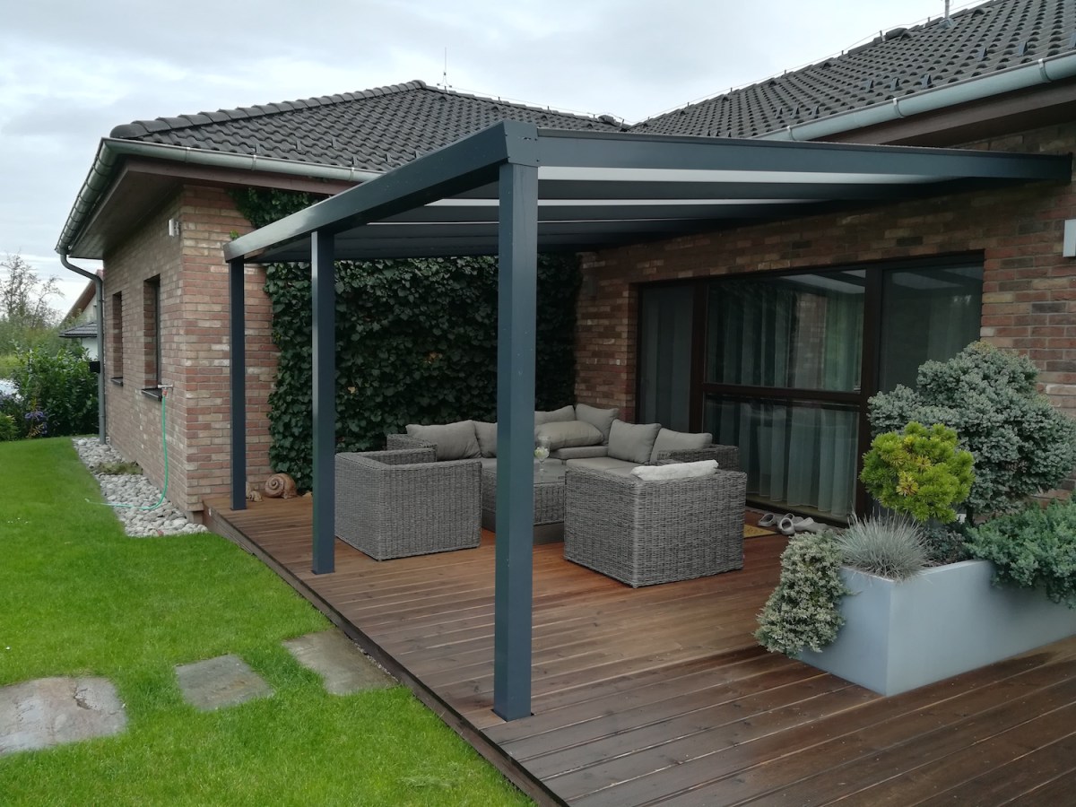 Hliníková pergola antracit RAL 7016 700 x 350 cm provedení PROFI