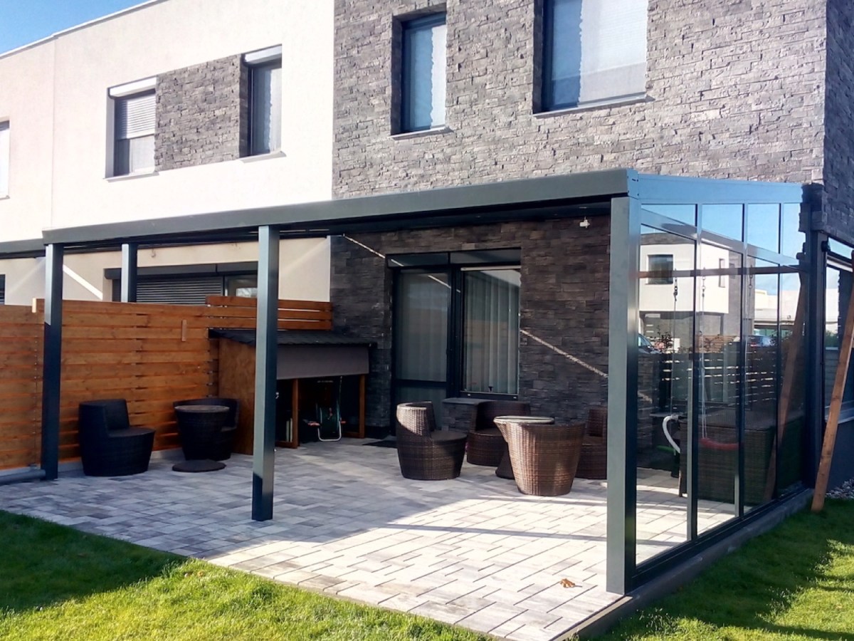 Hliníková pergola antracit RAL 7016 300 x 400 cm provedení PROFI