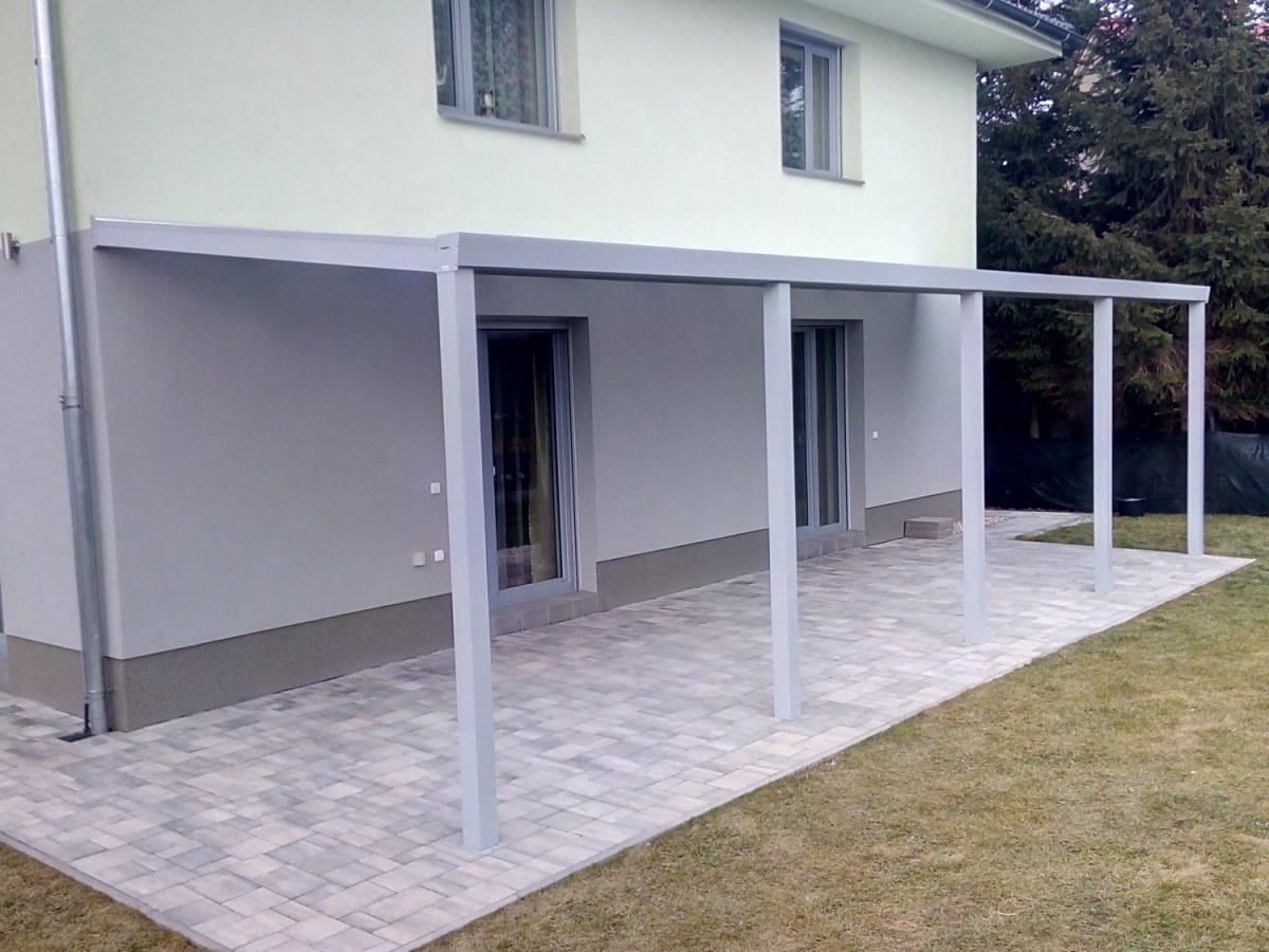 Hliníková pergola stříbrná RAL 9006 700 x 400 cm provedení PROFI